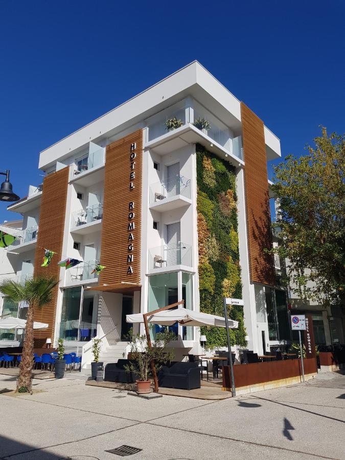 Hotel Romagna Каттолика Экстерьер фото