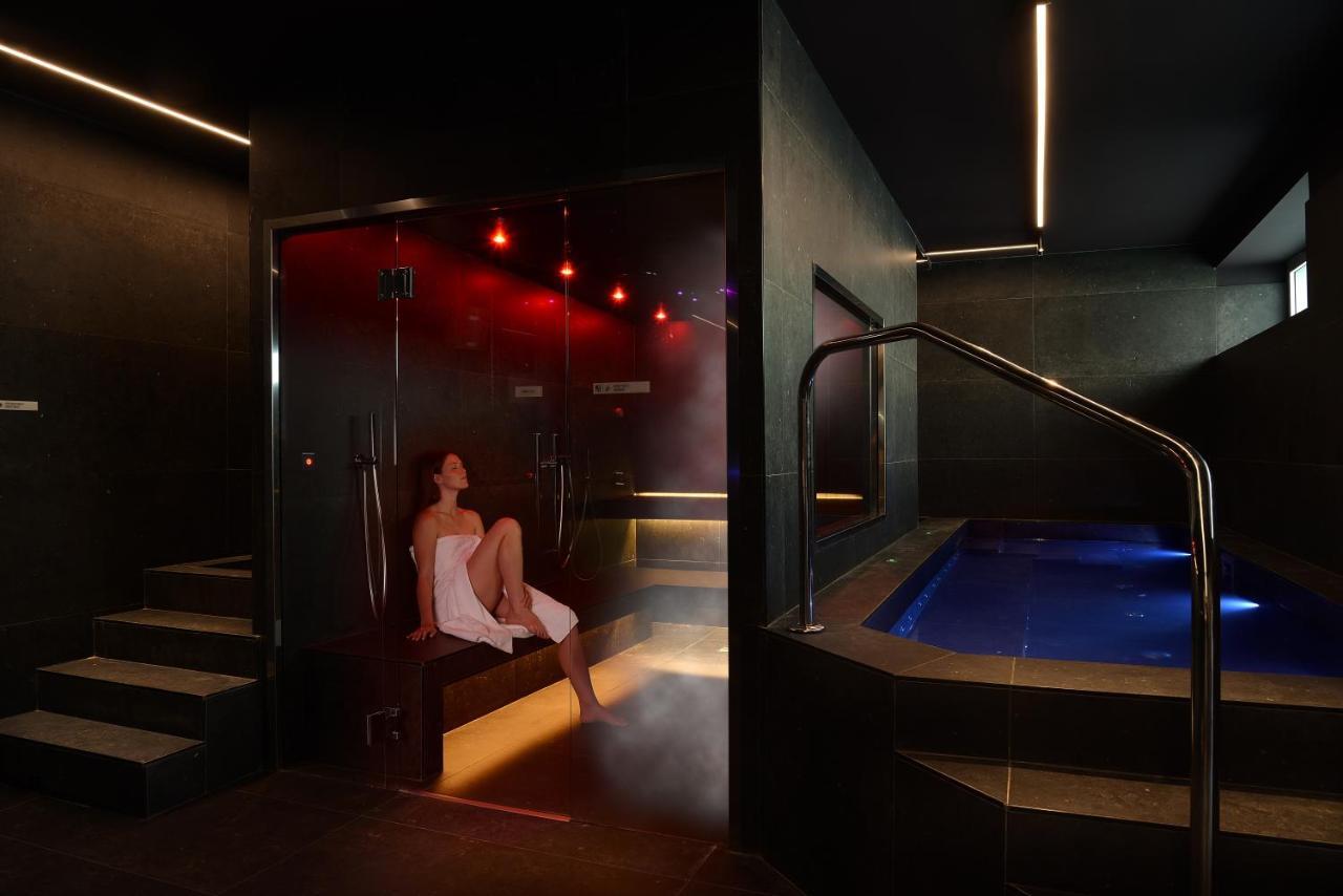 Hotel Romagna Каттолика Экстерьер фото